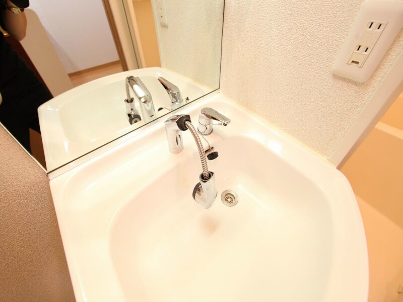 物件内観写真27　(脱衣所　独立洗面台（シャンプードレッサー）洗濯機用意できます)