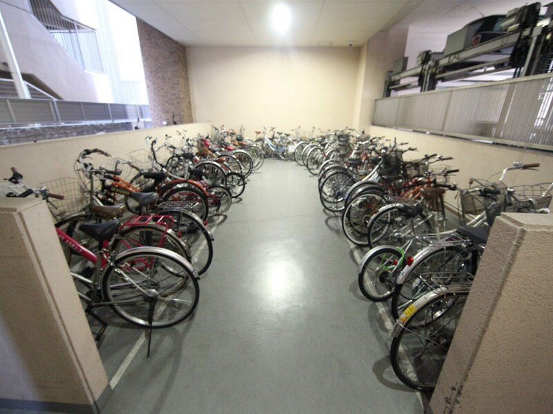 物件内観写真29　(屋根付き駐輪場)