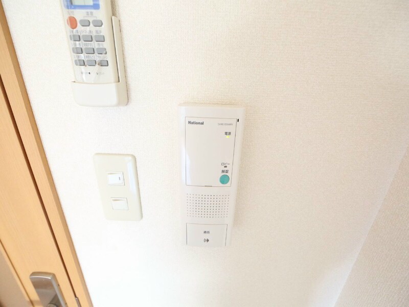 物件内観写真11　(インターホン完備)