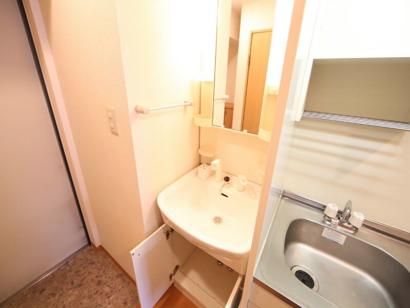 物件内観写真20　(独立洗面台　シャンプードレッサー)