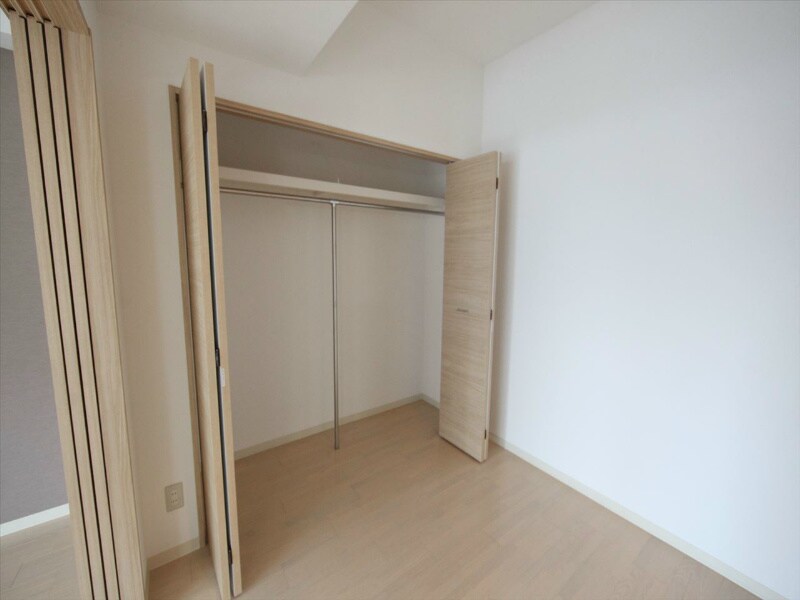 物件内観写真22　(クローゼット（収納充実してます）)