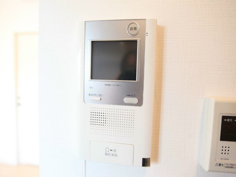 物件内観写真12　(セキュリティ　TVモニター付インターホン)