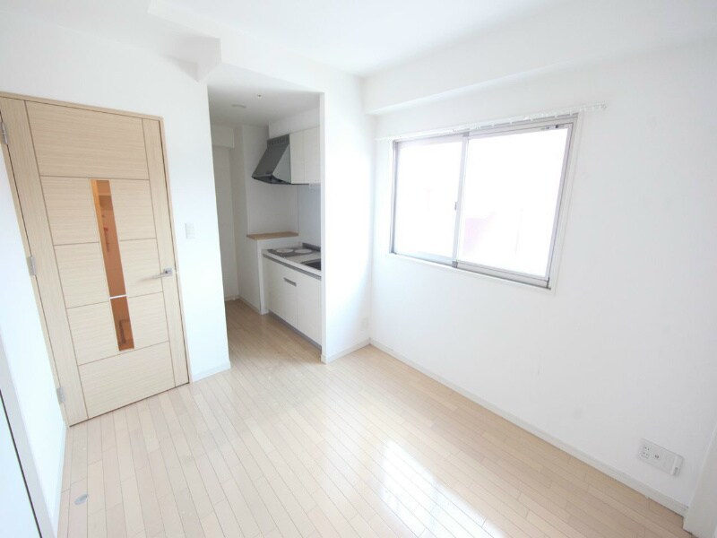 物件内観写真14　(DK7.6帖　洋室4.3帖と繋げても仕切っても使えます)