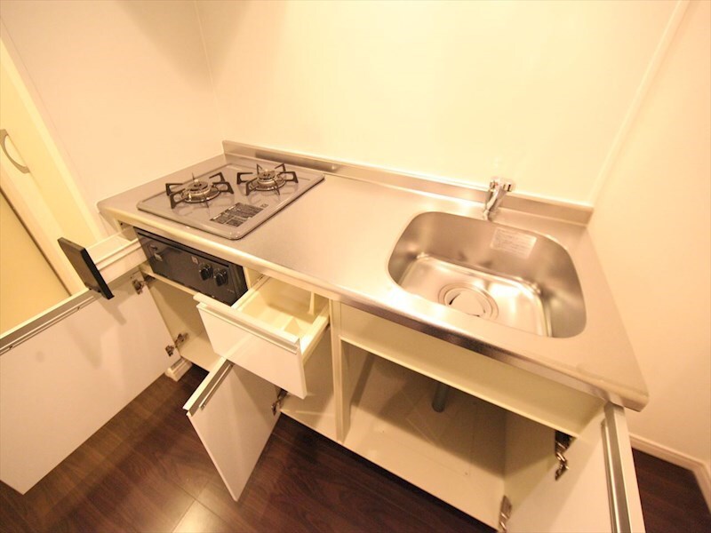 物件内観写真18　(システムキッチン（ガス2口コンロ付）)