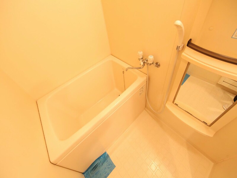 物件内観写真4　(バスルーム（お風呂トイレ別）)