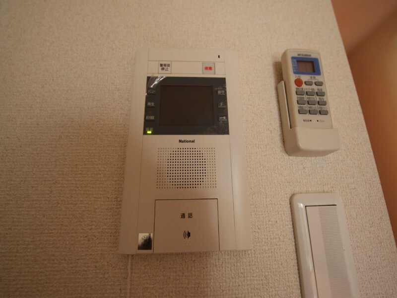 物件内観写真10　(セキュリティ　TVモニター付インターホン)