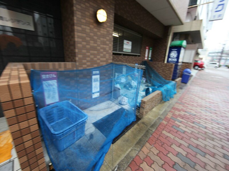 物件内観写真26　(敷地内ゴミ捨て場)