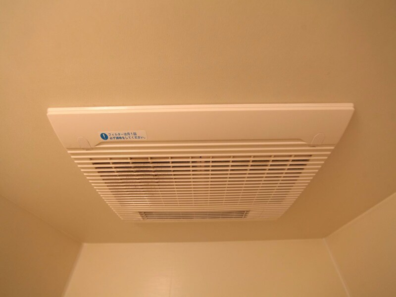 物件内観写真22　(浴室暖房乾燥機付　24時間換気機能付バスルーム)