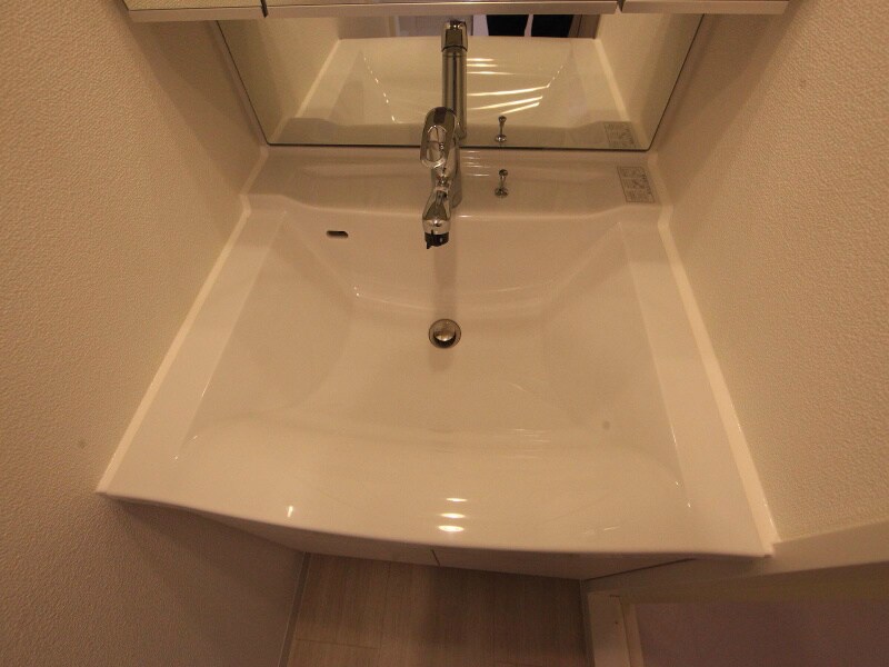 物件内観写真20　(脱衣所　独立洗面台（シャンプードレッサー）洗濯機用意できます)