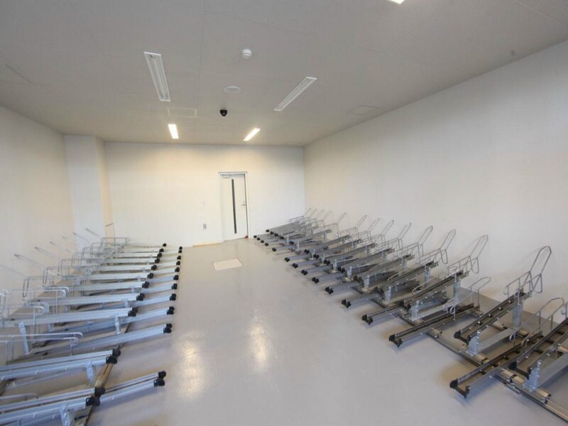 物件内観写真33　(屋根付駐輪場)