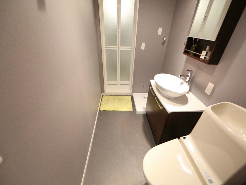 物件内観写真21　(脱衣所　デザイン独立洗面台　洗濯機ご用意できます)