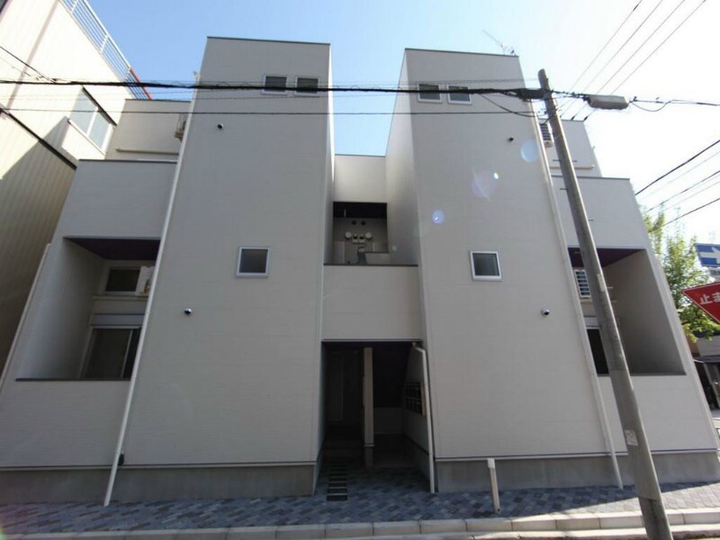 カユーハ大宮の物件外観写真