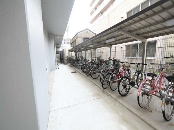 その他共有部分(屋根付駐輪場)
