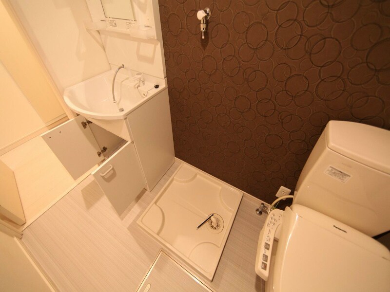 物件内観写真25　(脱衣所　独立洗面台（シャンプードレッサー）洗濯機用意できます)