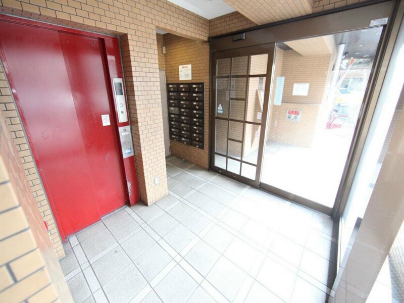 物件内観写真23　(オートロック　エレベーター付き)