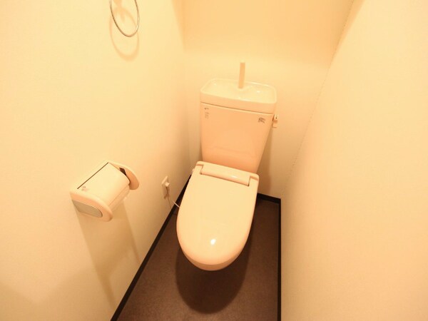 トイレ(洋式トイレ　暖房便座付)