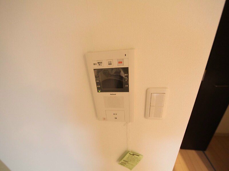 物件内観写真10　(セキュリティ　TVモニター付インターホン)
