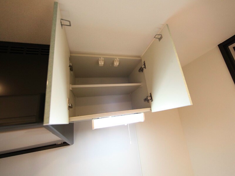 物件内観写真22　(キッチン上部収納棚)