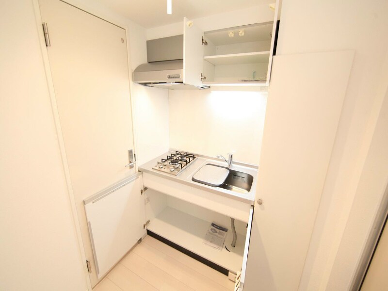 物件内観写真19　(システムキッチン（ガス2口）冷蔵庫・レンジ等用意できます)