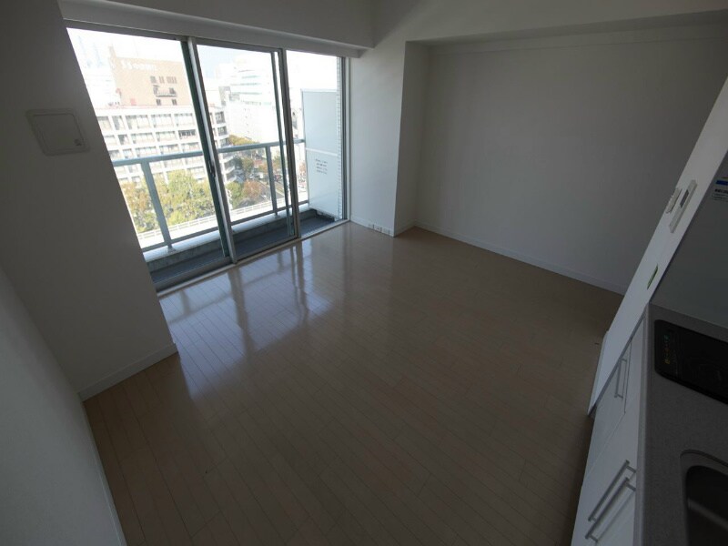 物件内観写真14　(洋室11.96帖　エアコン完備　クローゼット)