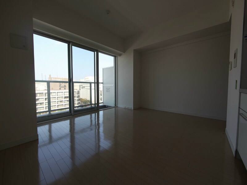 物件内観写真16　(洋室11.96帖　エアコン完備　クローゼット)