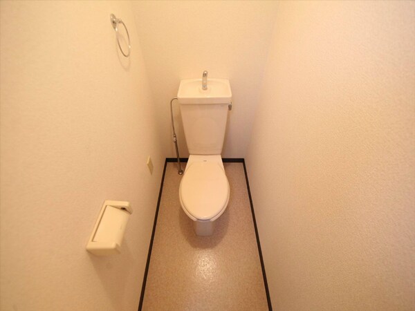 トイレ(洋式トイレ（温水洗浄便座設置可）)
