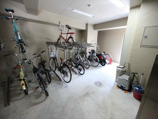 その他共有部分(屋根付駐輪場)