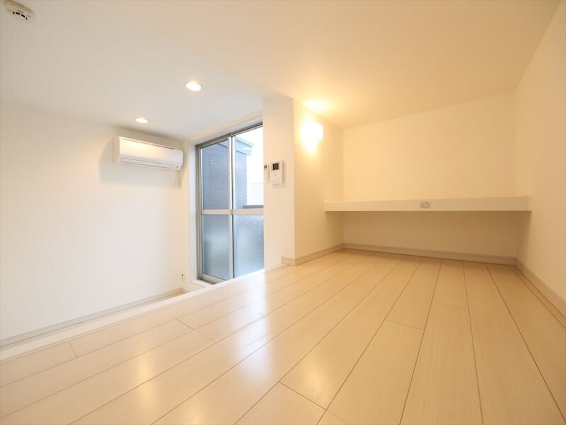 物件内観写真10　(ロフト3.2帖（収納としてもお部屋としても使えます）)