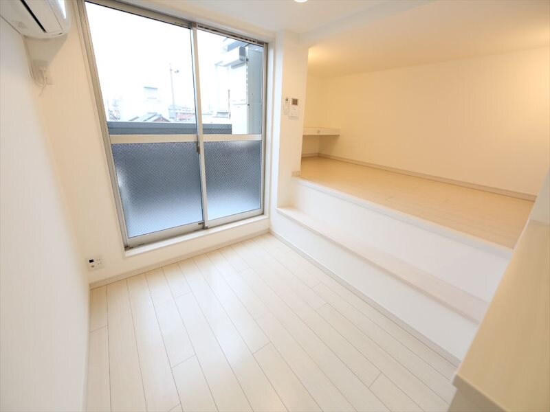 物件内観写真11　(洋室3.2帖　ロフト3.2帖（収納でもお部屋でも使えます）)