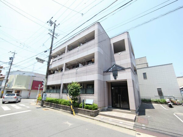 外観(外観　集合ポスト有り　屋根付き駐輪場)