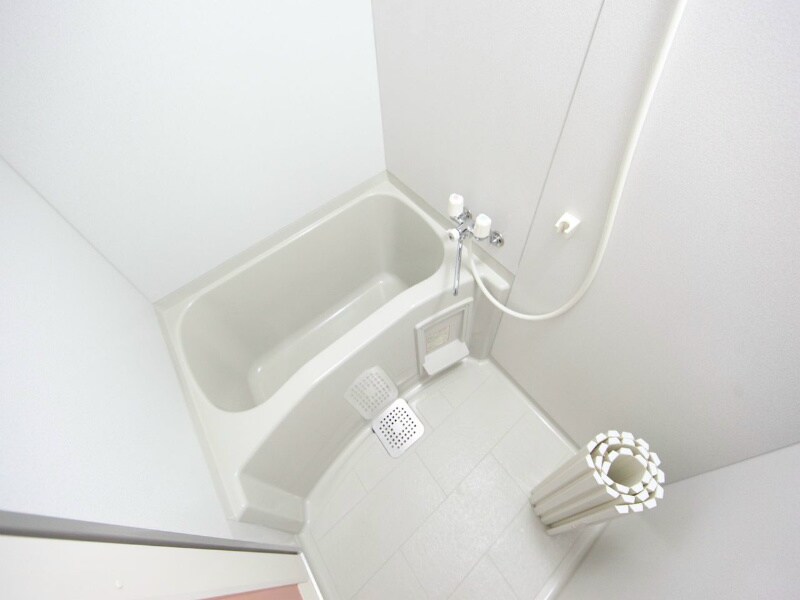 物件内観写真4　(バスルーム　浴室暖房乾燥機付)