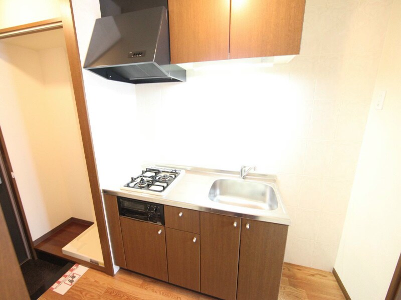 物件内観写真17　(システムキッチン（ガス2口コンログリル付）)