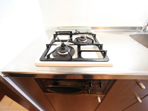 キッチン(システムキッチン（ガス2口コンログリル付）)