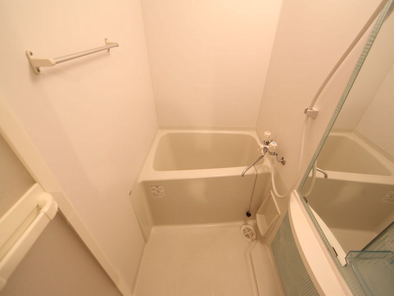 物件内観写真4　(浴室暖房乾燥機付バス)