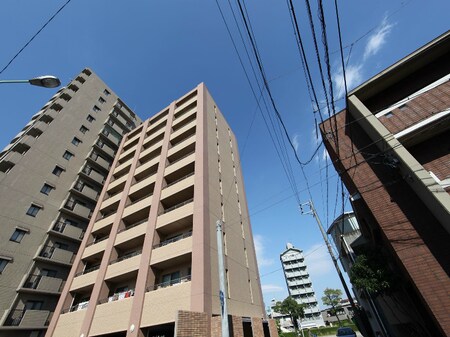 フォレスト白鳥外観写真