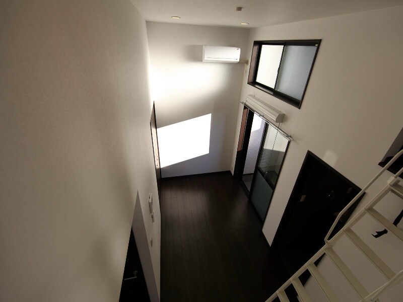 ベランダ(洋室8.7帖　ロフト4.9帖（収納でもお部屋でも使えます）)