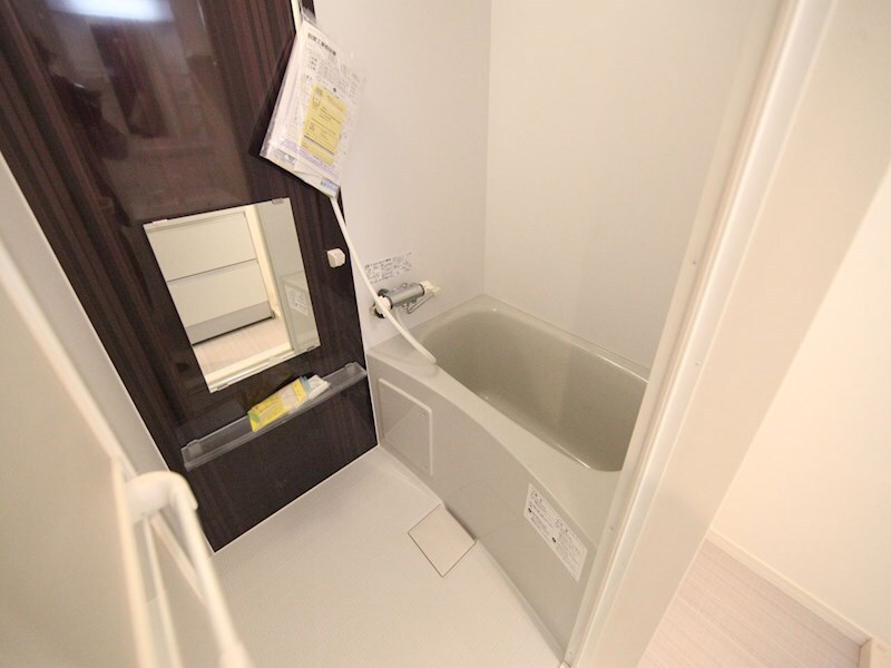 物件内観写真4　(浴室暖房乾燥機付　24時間換気機能付バスルーム)