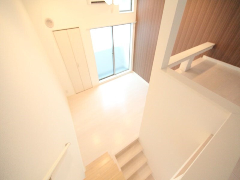 物件内観写真26　(洋室6.1帖　ロフト5.7帖（収納にも寝室にも使えます）)