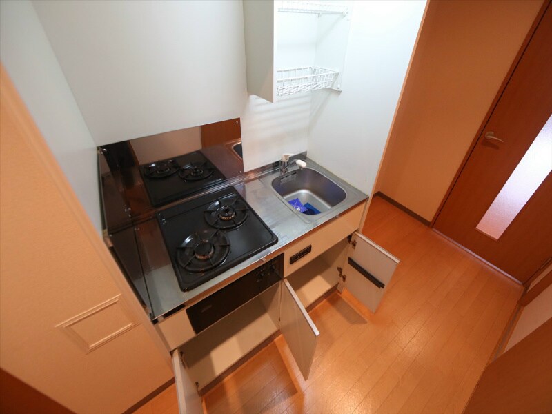 物件内観写真15　(システムキッチン（ガス2口コンロ付）)