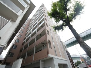 ランドハウス泉外観写真