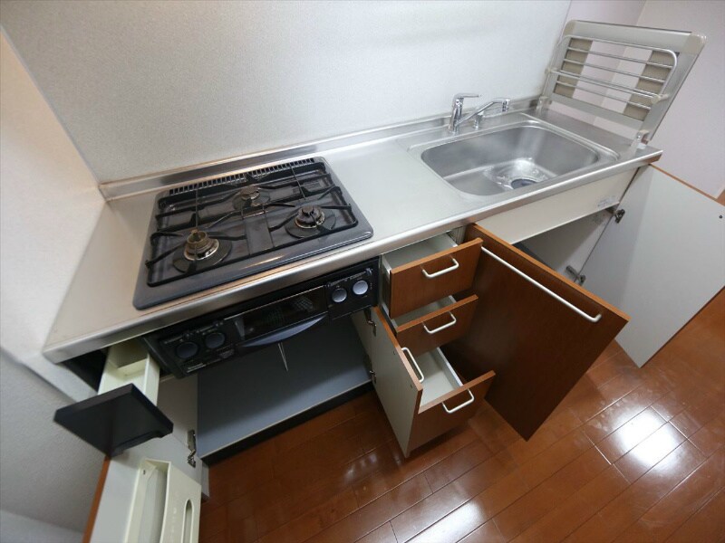 物件内観写真23　(システムキッチン（ガス3口コンログリル付）)