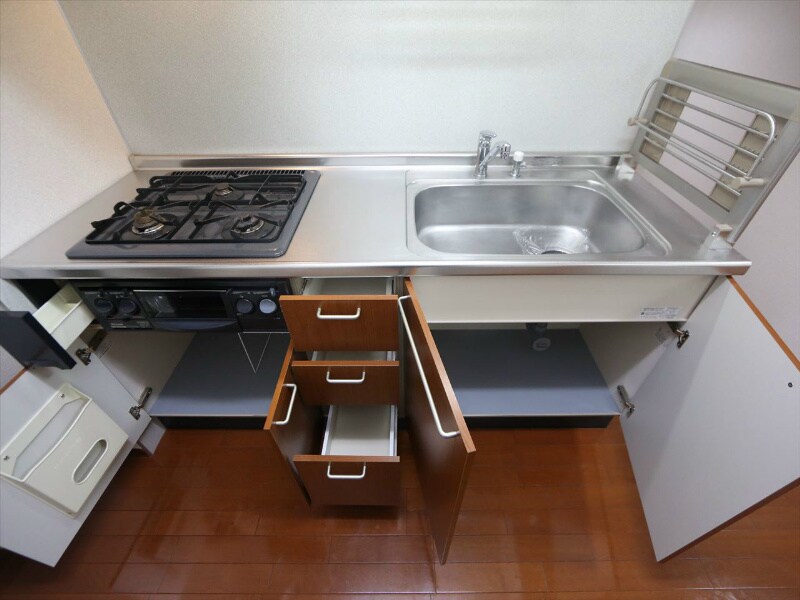 物件内観写真28　(システムキッチン（ガス3口コンログリル付）)