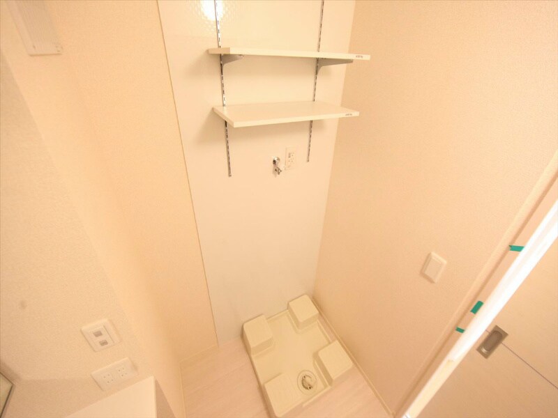 物件内観写真18　(室内洗濯機置き場)