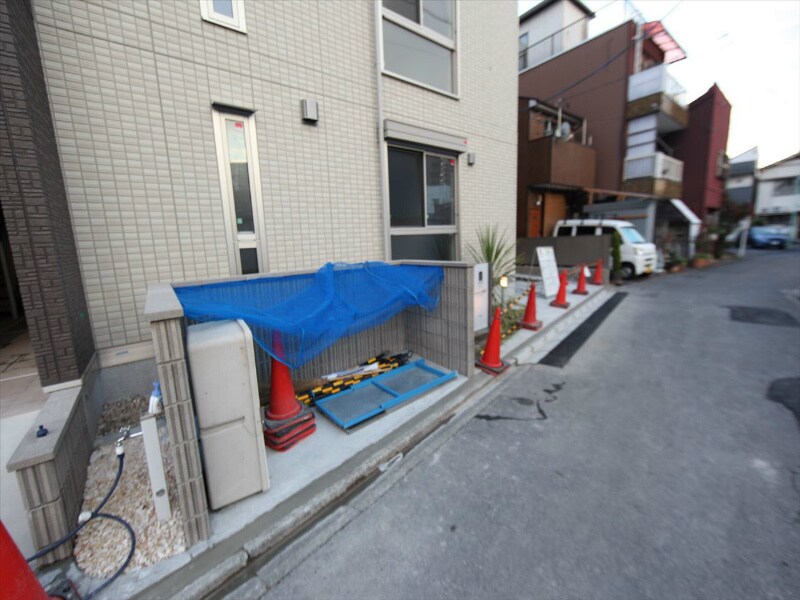 物件内観写真35　(敷地内ゴミ捨て場)