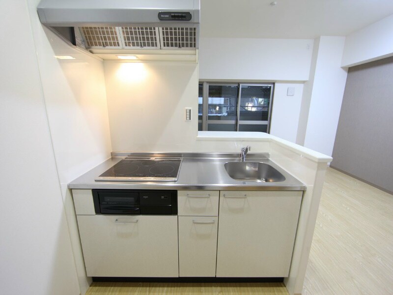 物件内観写真7　(システムキッチン（ＩＨ3口コンロ・グリル）カウンターキッチン)