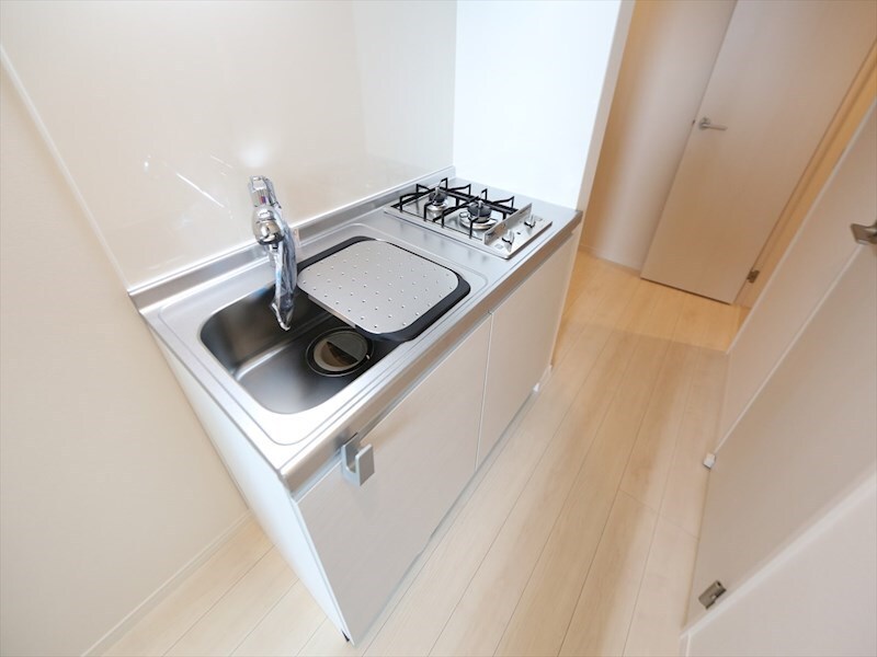 物件内観写真25　(システムキッチン（ガス2口コンロ付）浄水器付き)