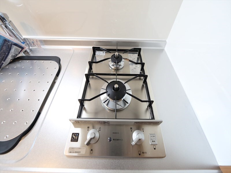物件内観写真28　(システムキッチン（ガス2口コンロ付）浄水器付き)