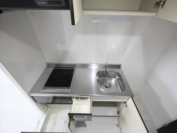 キッチン(システムキッチン（ＩＨ2口）冷蔵庫レンジ等ご用意できます)
