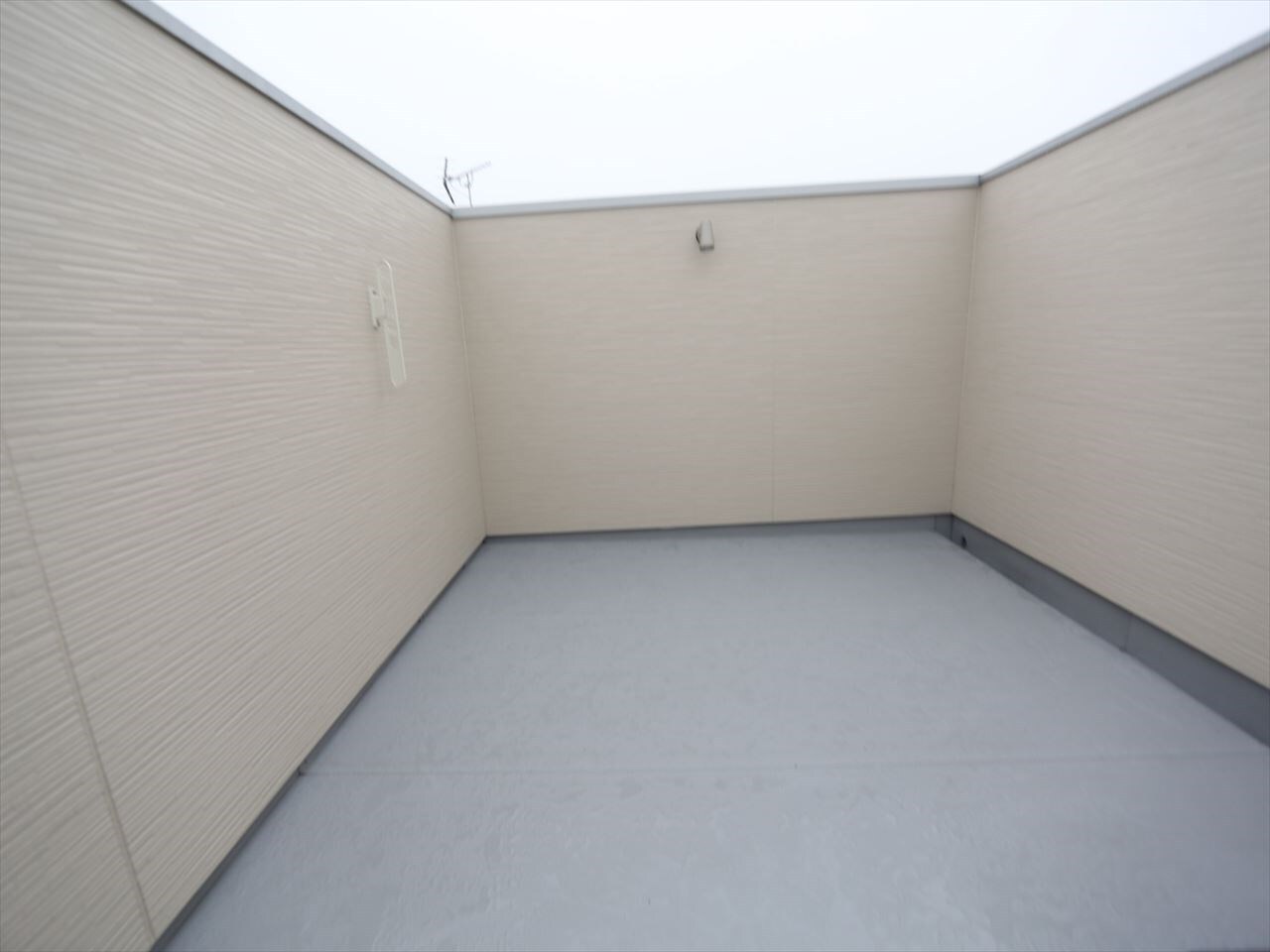 物件内観写真13　(ルーフバルコニー)