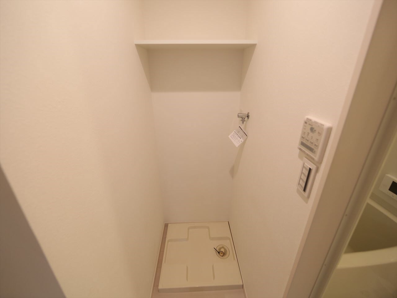 物件内観写真24　(脱衣所　室内洗濯機置き場)